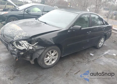 2004 Toyota Camry Le V6 from USA, damaged, VIN 4T1BF32K44U069310